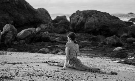 Ginnastica posturale Mézières: un approccio globale per riallineare il corpo.